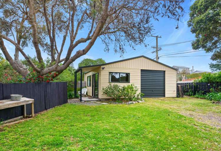 42 Field Way Waikanae Beach_25