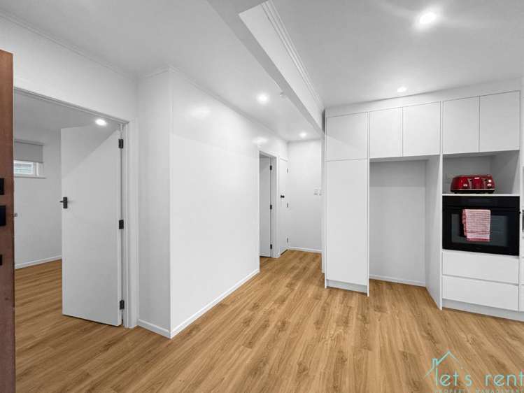 11 Esmeralda Avenue 10016_9