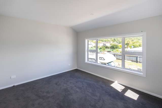 82 Main Road Wainuiomata_3