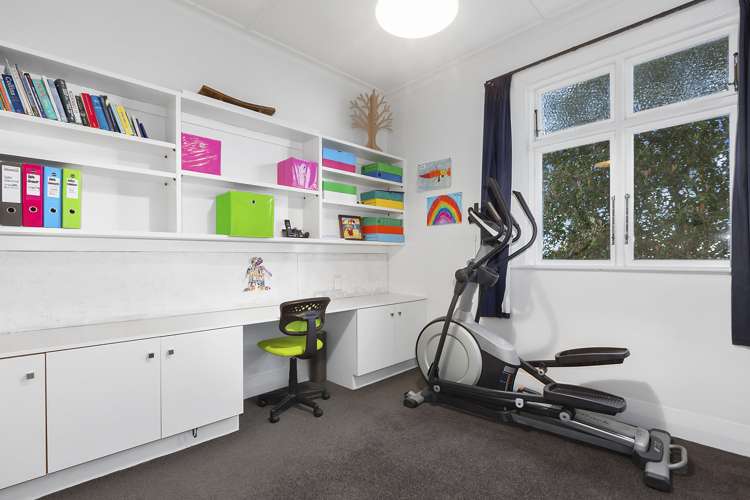 16 Lawson Street Roslyn_13