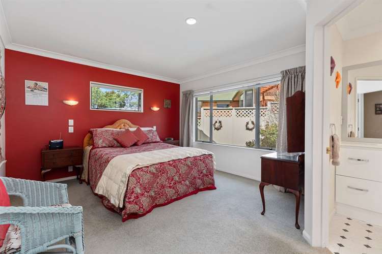 1 Glenrowan Rise Bethlehem_15