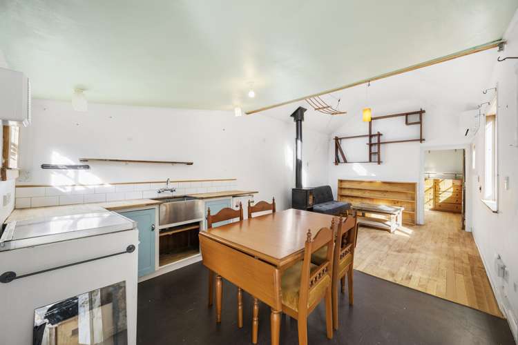 113 Holloway Road Aro Valley_2