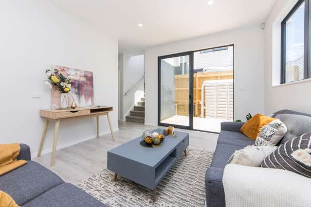 2/19 Granville Drive Royal Heights_4