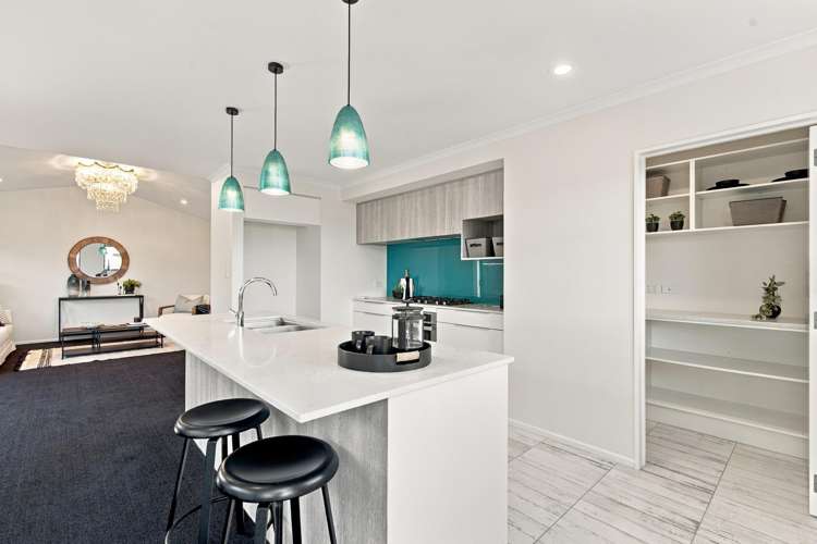 99 Kemble Drive_4