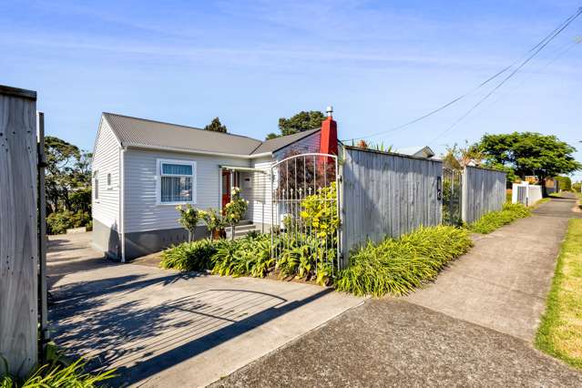 24 Ngaio Street Strandon_1