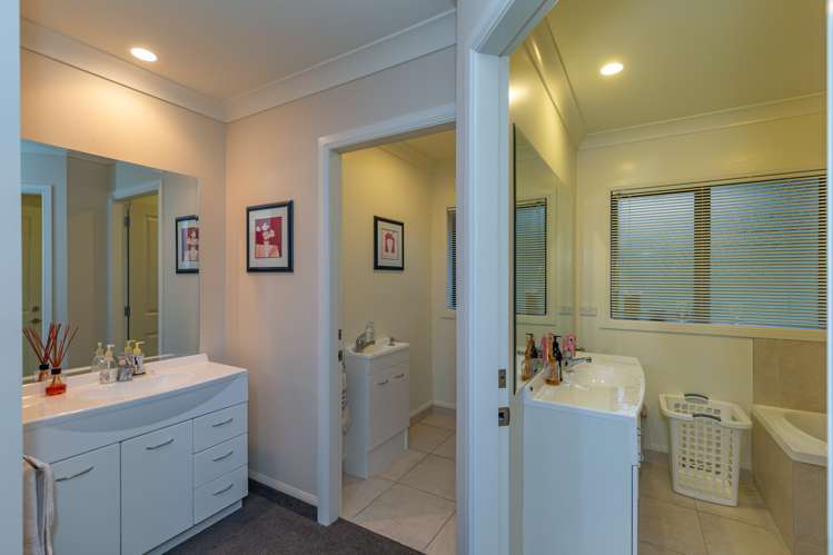 20 Redwood Grove Levin_19