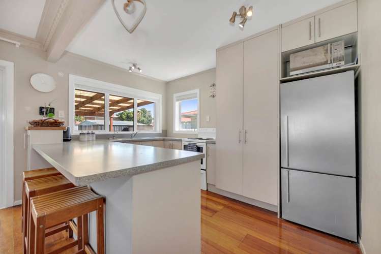 13 Russell Avenue Pukekohe_10