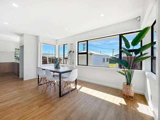 77 Hargood Street Woolston_4