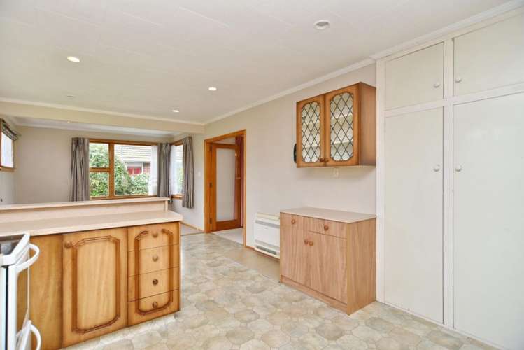 77 Cutts Road Russley_9