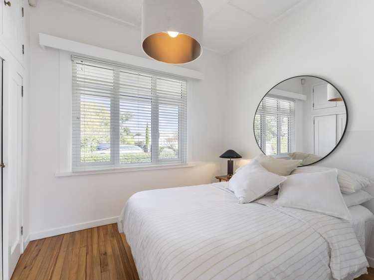 19 Rossgrove Terrace Mount Albert_30