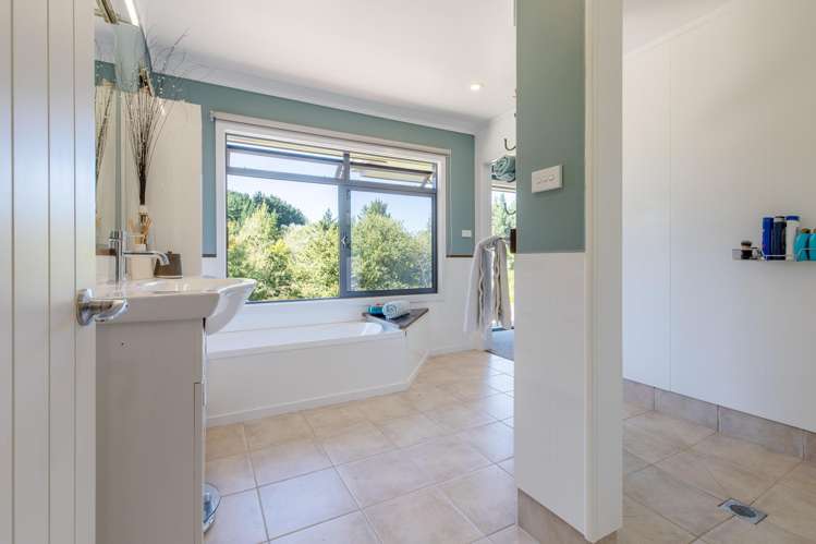 88 Ireland Road Waipawa_10