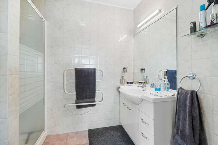 197 Fairway Drive Te Kamo_16