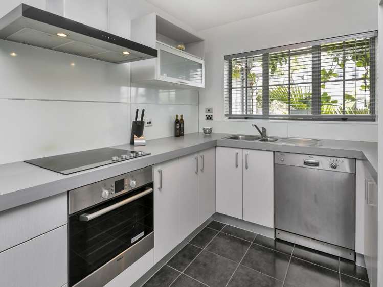 15/9 Georgia Terrace Albany_1