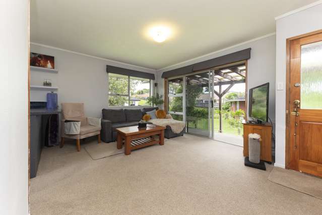 2/57 Fruitvale Road New Lynn_3