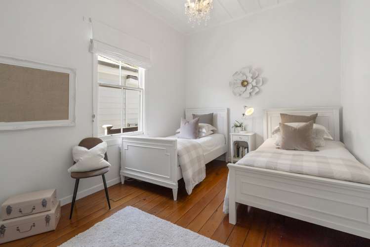 6 Glen Road Stanley Point_14