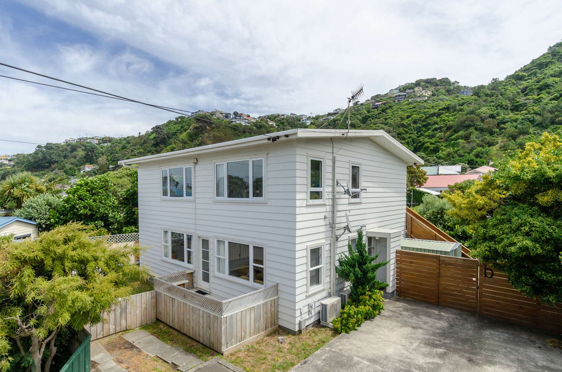 186 Queens Drive Lyall Bay_0