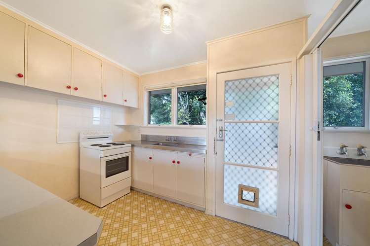 3/77 Royal View Road Te Atatu South_5
