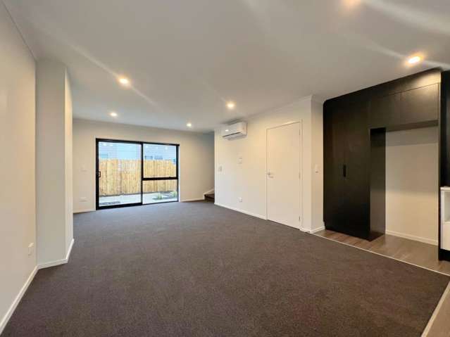 3/12 Charlemont Street 3295_3