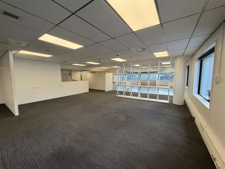 187 Broadway Newmarket_4