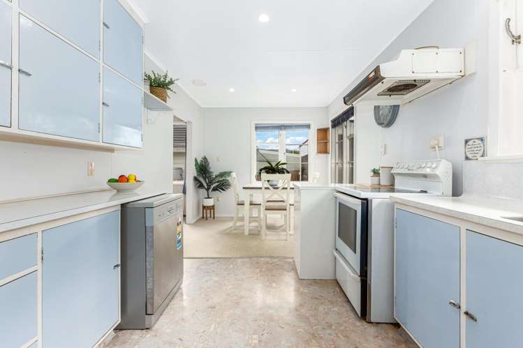 35 Castlerea Street Wainuiomata_9