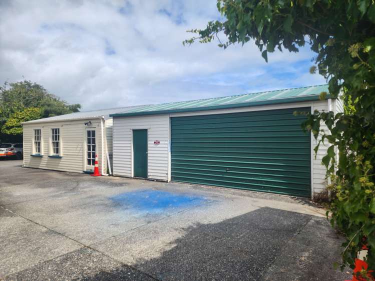 2 Palmerston Street Greymouth_24