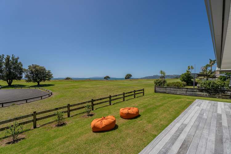 112 Ocean Close Matarangi_28