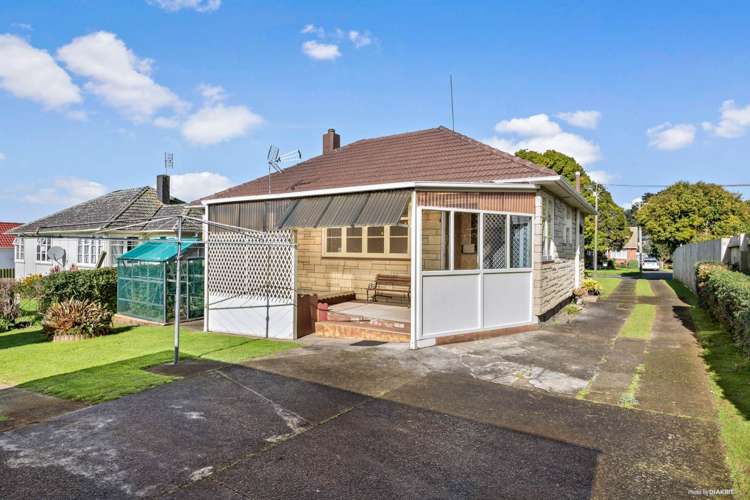 9 Ngarimu Road Panmure_12