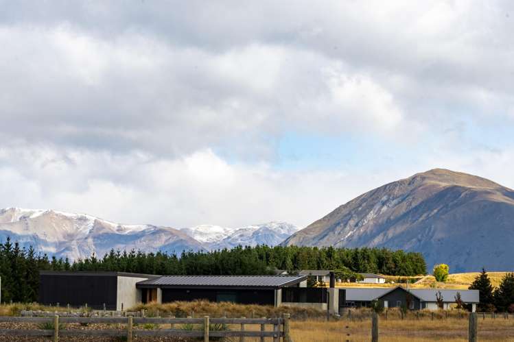 88 The Drive Twizel_13