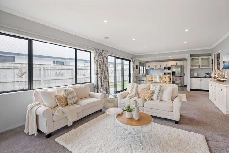 83 Kotuku Drive Paraparaumu Beach_1