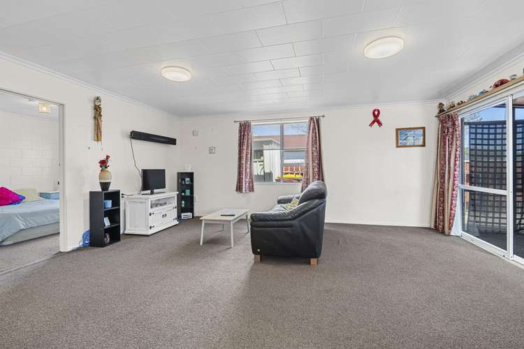 4A Richmond Street Waitara_4