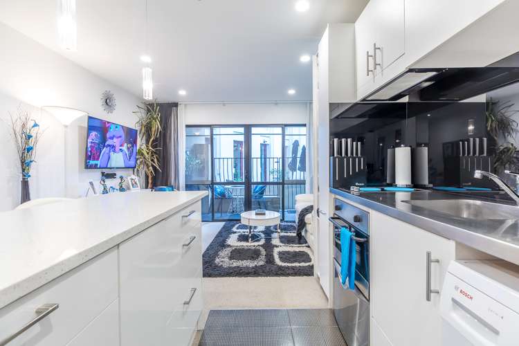 1a/77 Fort Street Auckland Central_4