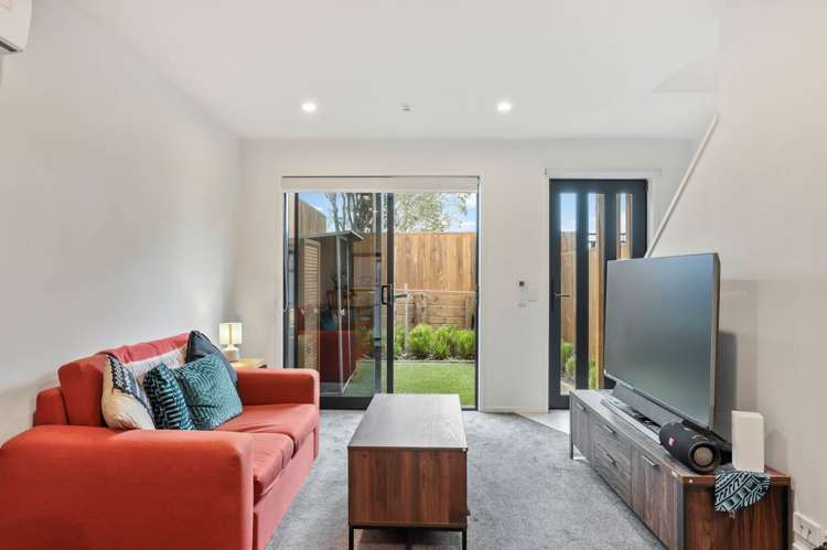 2/80 Awaroa Road Sunnyvale_5