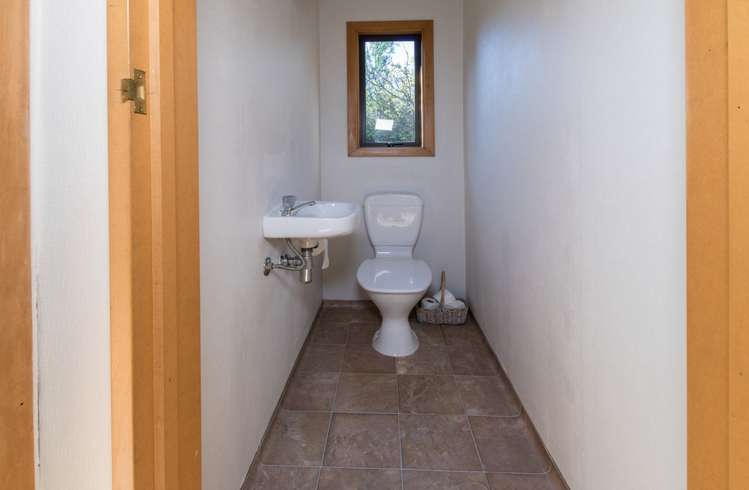 127 Lakeview Terrace Lake Hawea_18