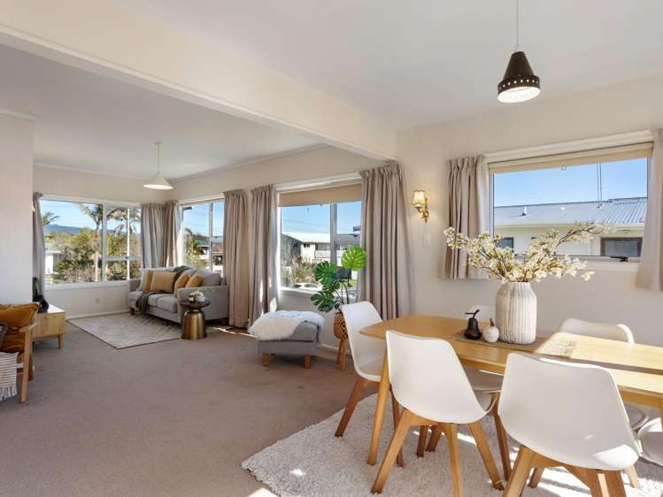 1285 Papamoa Beach Road Papamoa_5