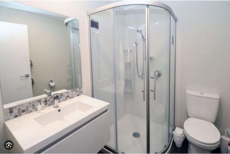 1/5 Jones Crescent Melville_13