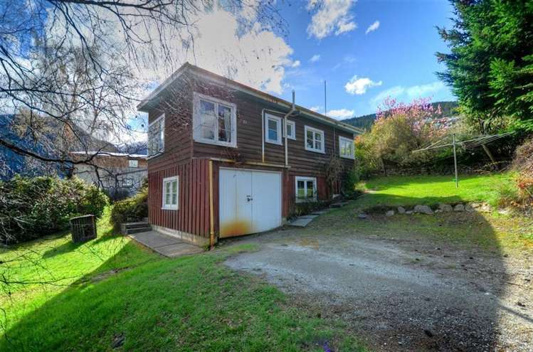 32 Suburb Street Queenstown_5