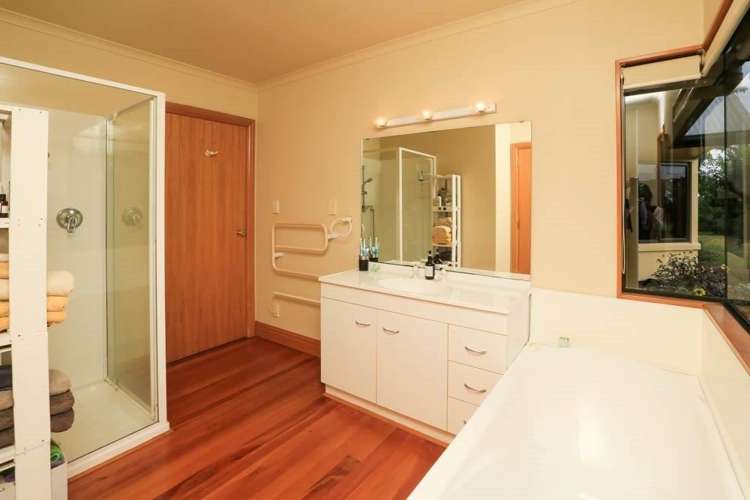 6 Duval Way Whatawhata_31