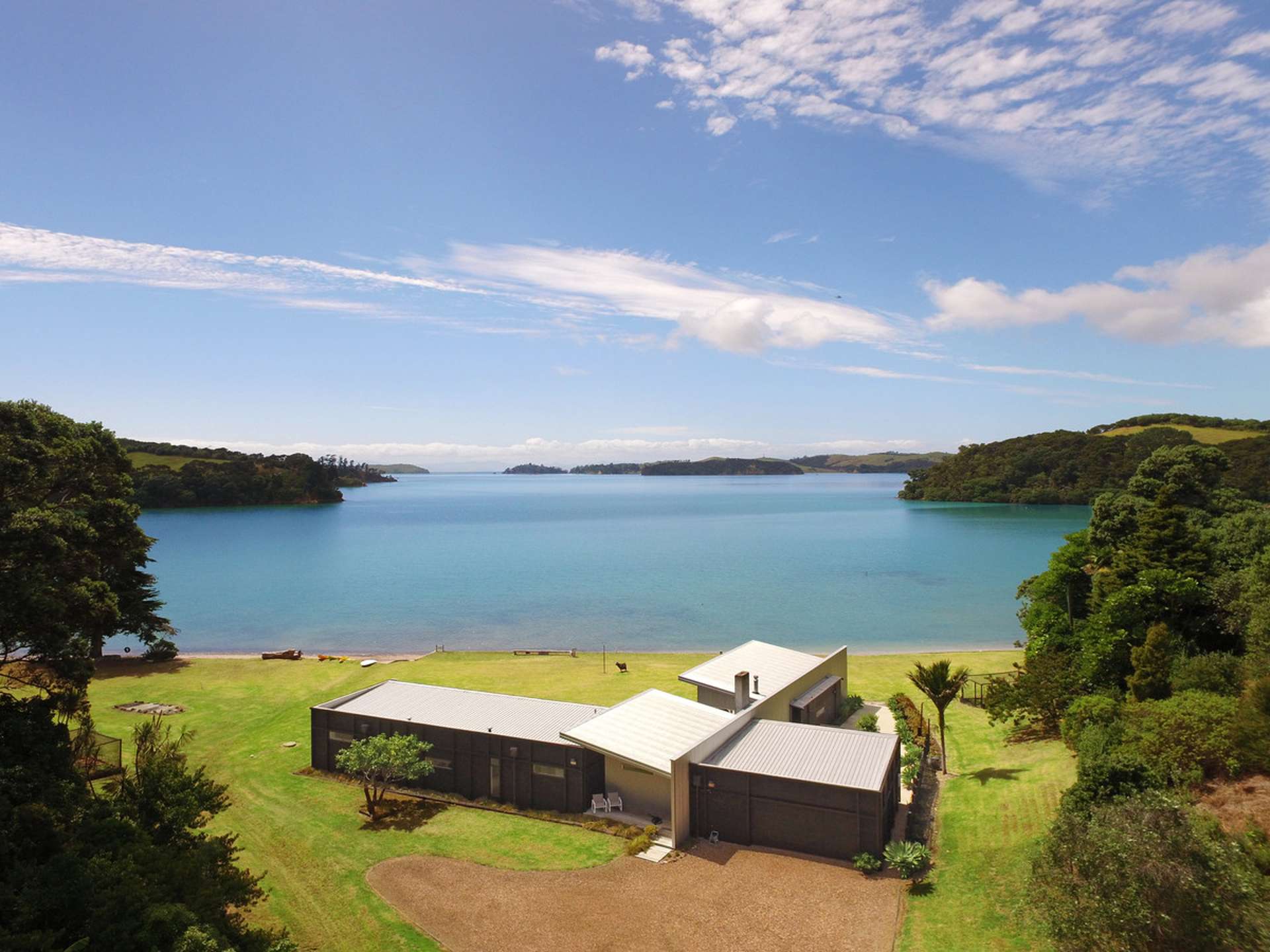 677 Orapiu Road Waiheke Island_0