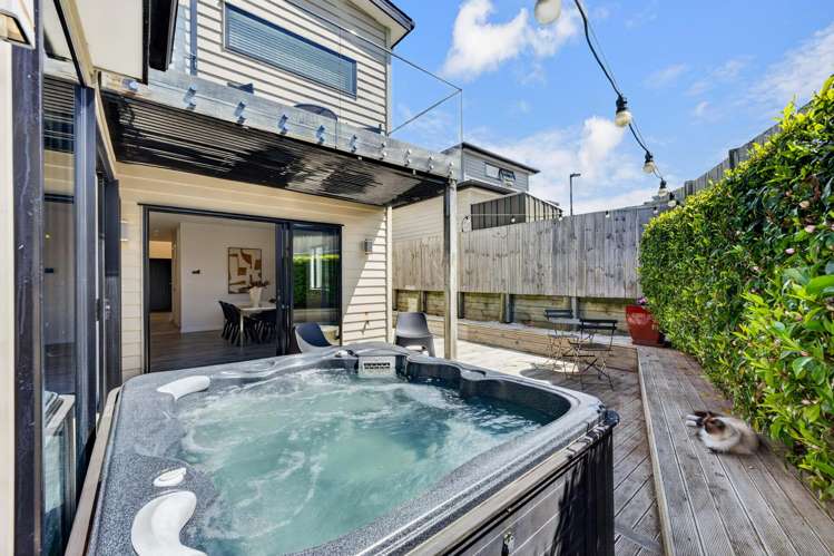 28 Thomas Rielly Avenue Hobsonville_17