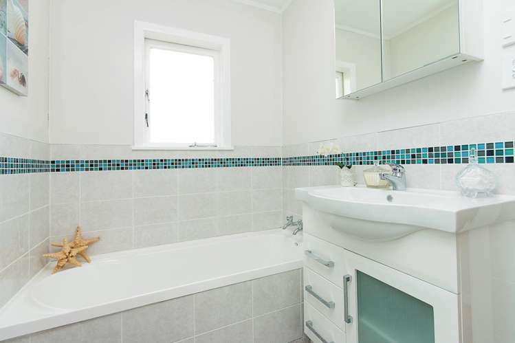 32 London Street Pukekohe_11