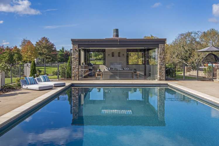 38 Porterfield Road Whitford_27