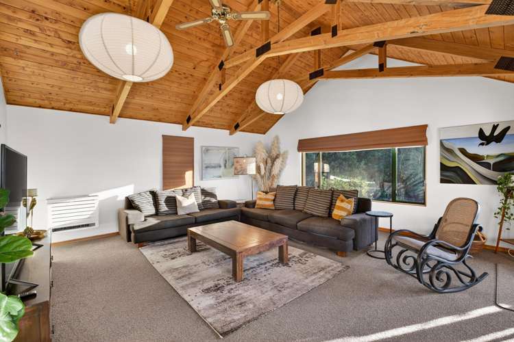 286 Whirinaki Road Bay View_15