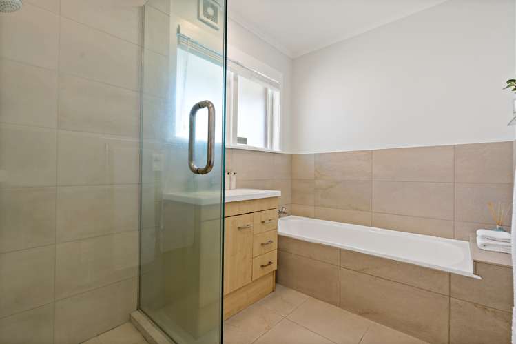 1/264 Lake Road Hauraki_13