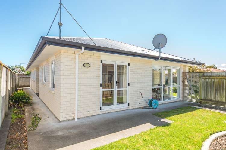 12 Gilligan Close College Estate_24