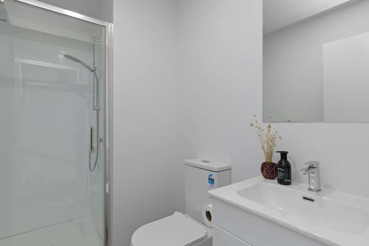 Unit 1/33 Raukawa Street Stokes Valley_11