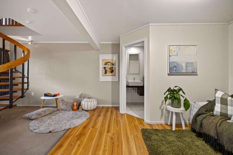 16 Williams Street Sunshine Bay_18