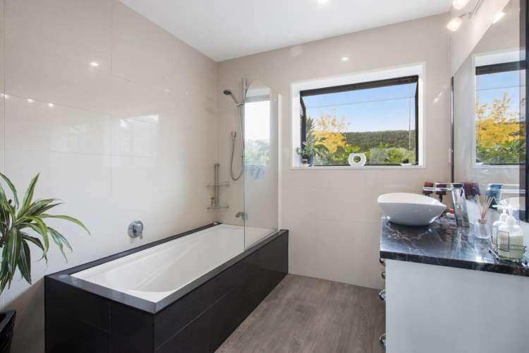 217 Ongare Point Road Katikati_17