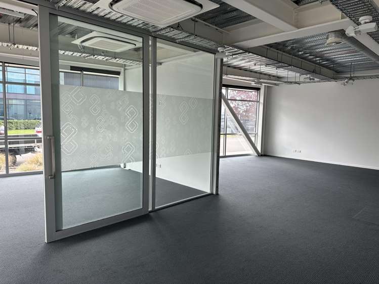 7/2 Distribution Lane Sockburn_1