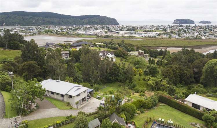 8 Brenton Place Whangamata_21