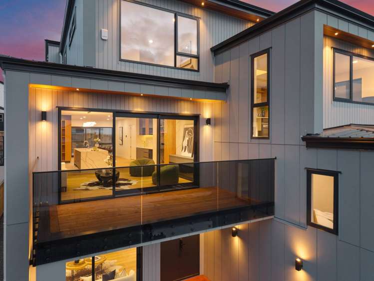 8 Mill Hill Close Flat Bush_12